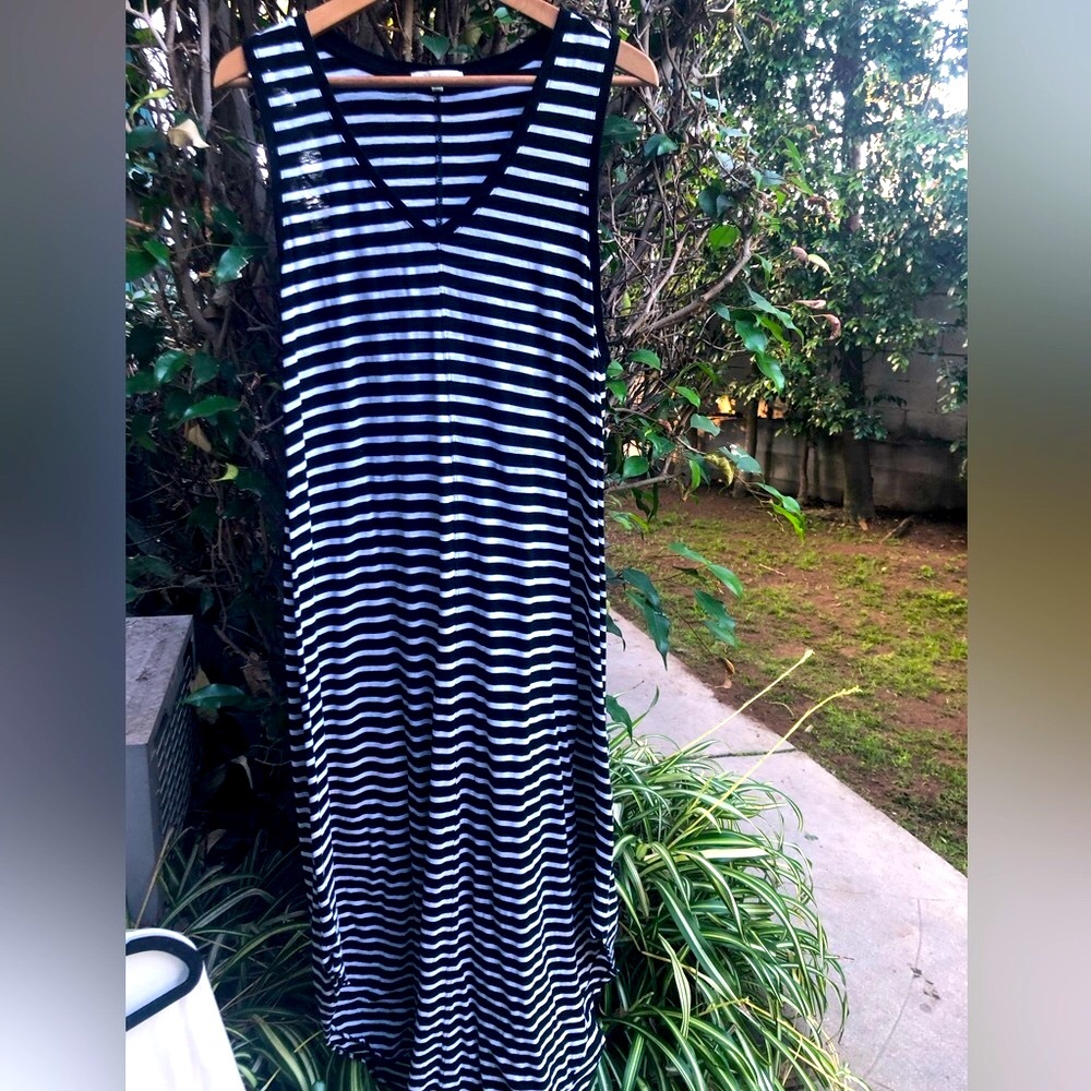 🌴 Z SUPPLY XL REVERIE V-NECK BLK & WHITE STRIPPED TANK MAXI DRESS! ❤️ - Picture 3 of 12